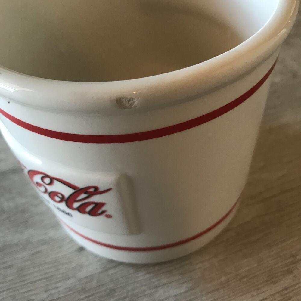 Coca Cola Mug Red and White Nostalgic Americana Oversize 20 oz. Soda Pop - Picture 11 of 12